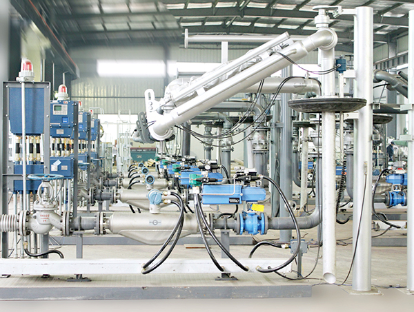 什么叫液下裝卸鶴管?液下裝卸鶴管選配型號(hào)有哪些 什么叫液下裝卸鶴管?液下裝卸鶴管選配型號(hào)有哪些